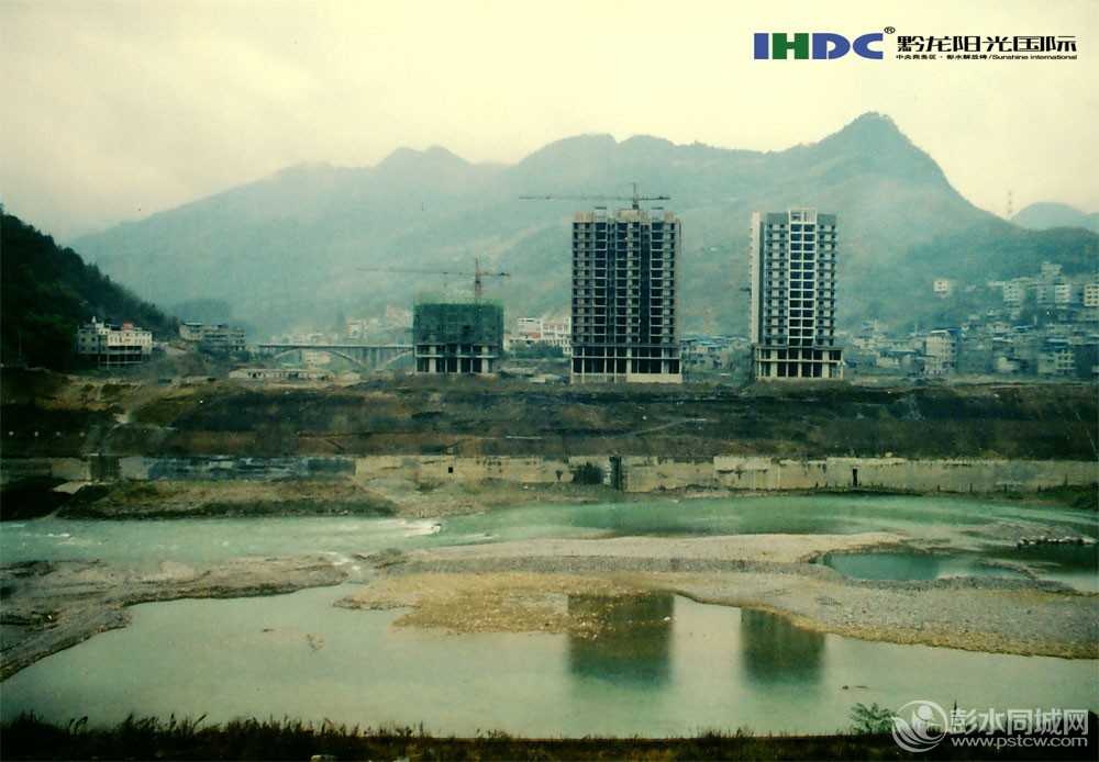 建设中的学坝.jpg