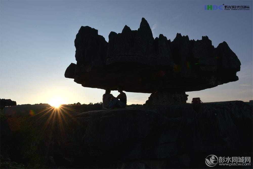 浪漫正在夕阳下.jpg